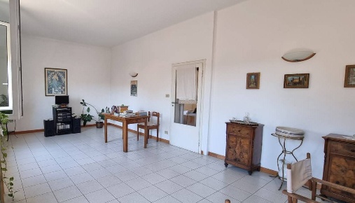 Foto Appartamento in Via Degli Orti 7, Bologna Murri di 118 m² con 6 locali