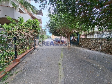 Foto Posti auto in via Francavilla, Taormina Chianchitta Trappitello