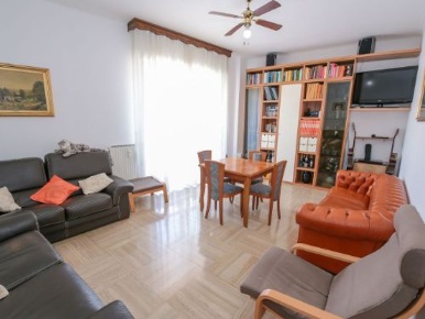 Foto Appartamento in CENTRO, Chiavari Centro Storico di 140 m² con 8 locali