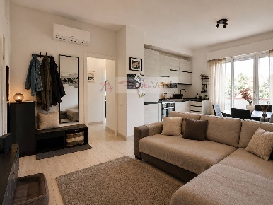 Foto Appartamento a Montignoso Cinquale di 76 m² con 4 locali in vendita