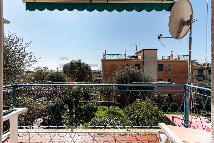 Foto Appartamento in Via Capolungo 54, Genova Sant'Ilario di 125 m²