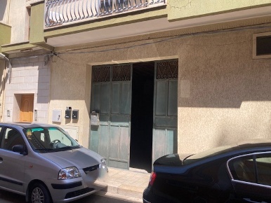 Foto Magazzino in Vicolo Marino 18, Mesagne di 66 m² con 1 locali