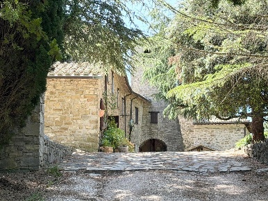 Foto Appartamento in Via FRAZIONE PARADISO 1, Assisi di 73 m² con 3 locali