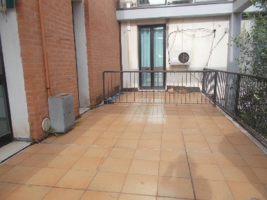 Foto Ufficio a Ponsacco Centro di 50 m² con 3 locali in affitto