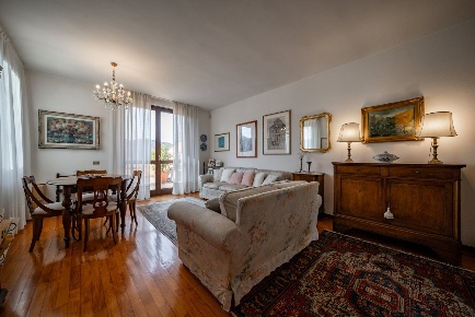 Foto Appartamento in Via Privata degli Ulivi, Lierna di 130 m² con 3 locali