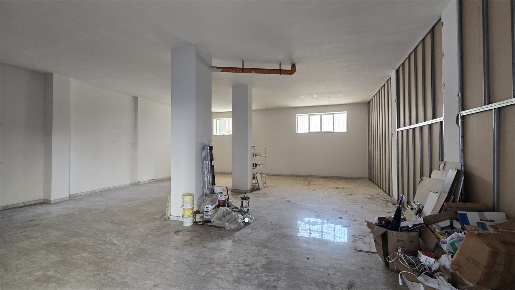 Foto Locale commerciale a Casoria Centro di 146 m² con 1 locali in vendita