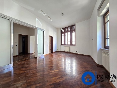 Foto Appartamento in VIA PACINOTTI, Terni Centro di 179 m² con 4 locali
