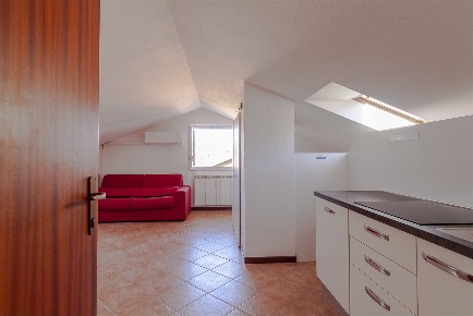 Foto Appartamento in Via San Martino, Mandello del Lario Centro di 35 m²