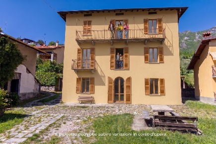 Foto Appartamento in Contrada di Gorlo, Mandello del Lario Centro di 70 m²