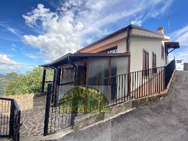 Foto Villa unifamiliare in Roma 21-2, Liscia di 118 m² con 4 locali