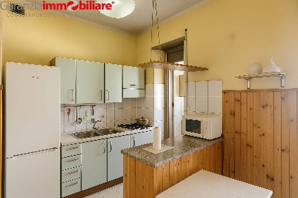 Foto Appartamento in via miano, Napoli di 85 m² con 3 locali in vendita