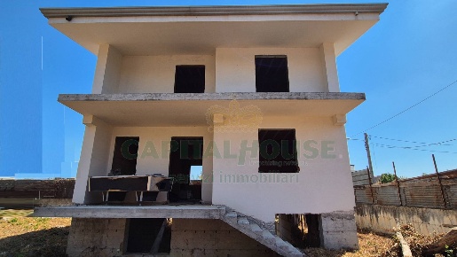 Foto Villa unifamiliare a Portico di Caserta Centro di 102 m² con 4 locali