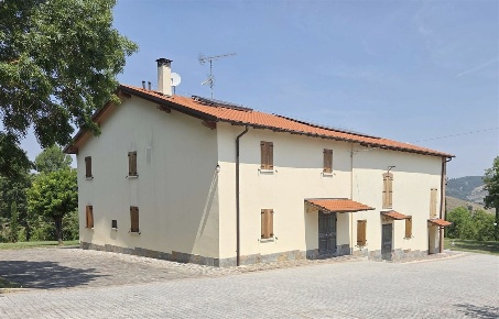 Foto Casa indipendente a Pianoro di 560 m² in vendita