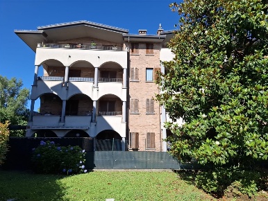 Foto Appartamento in Via Marconi, Barlassina di 85 m² con 3 locali