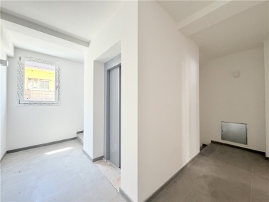 Foto Appartamento in VIA ANTONIO DEL POLLAIOLO, Firenze di 75 m² in vendita