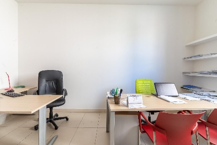 Foto Ufficio a Empoli Villanuova - Piovola di 18 m² con 1 locali in affitto