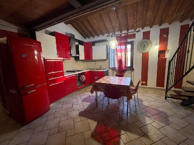 Foto Appartamento a Carrara Avenza di 50 m² con 2 locali in vendita