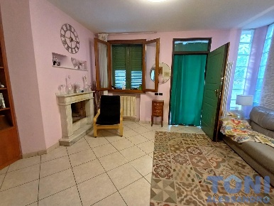 Foto Villa a schiera a Vinci Spicchio-sovigliana di 100 m² con 5 locali