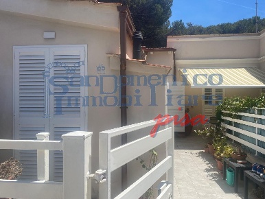 Foto Casa indipendente a Pisa Marina di Pisa di 82 m² con 3 locali