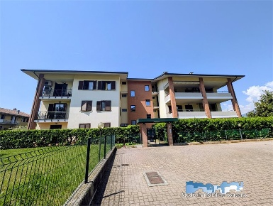 Foto Appartamento in Via Pertini, Ivrea di 204 m² con 5 locali in vendita
