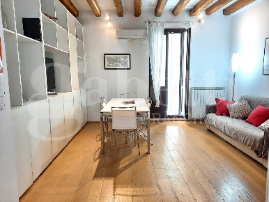 Foto Appartamento in Castello Calle del Volto, Venezia di 85 m² in affitto
