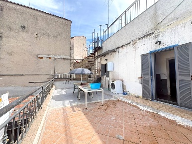 Foto Appartamento in santa maria ai monti, Napoli Ponti Rossi di 80 m²