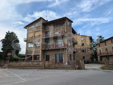 Foto Appartamento in Via G. MATTEOTTI 32, Deruta Centro di 115 m²