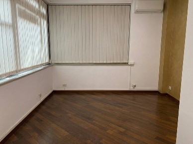 Foto Ufficio in FRUA, Milano Frua di 70 m² con 2 locali in affitto