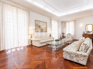 Foto Appartamento in Merolla, Marano di Napoli Centro di 180 m² in vendita