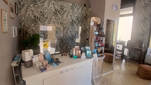 Foto Attività commerciale in via Zucconi 130, Modena San Faustino di 108 m²
