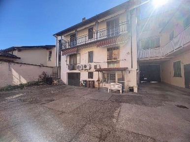 Foto Appartamento a Gambolò Centro di 128 m² con 3 locali in vendita