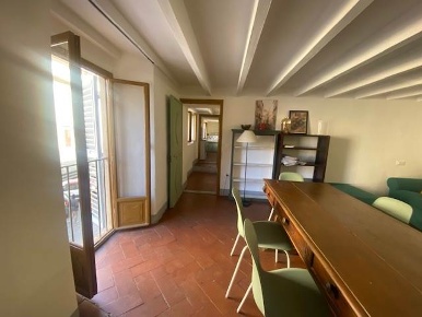 Foto Appartamento a Firenze Santo Spirito di 100 m² con 5 locali in vendita