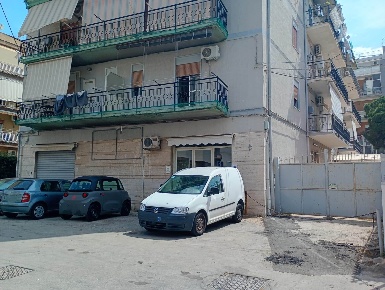 Foto Attività commerciale in Via Montorsoli 16-18, Siracusa Bosco Minniti