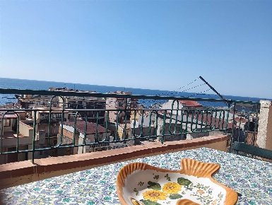 Foto Appartamento a Roccalumera Centro di 50 m² con 2 locali in affitto