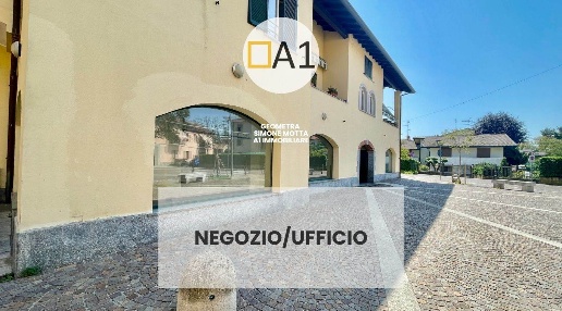 Foto Negozio a Cermenate di 41 m² con 1 locali in vendita