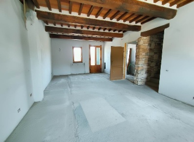 Foto Casa indipendente a Agliana Centro di 178 m² con 11 locali in vendita