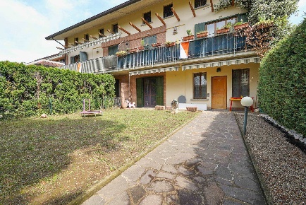 Foto Appartamento in VIA BRAVI  27, Terno d'Isola Centro di 98 m²