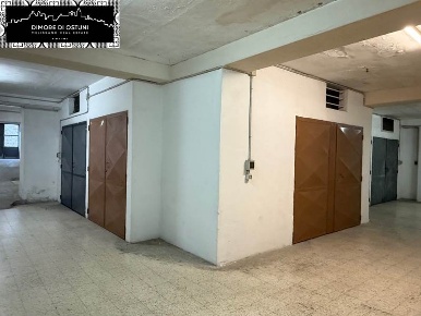 Foto Garage a Ostuni Via Ludovico, Corso Umberto I, Vittorio Emanuele