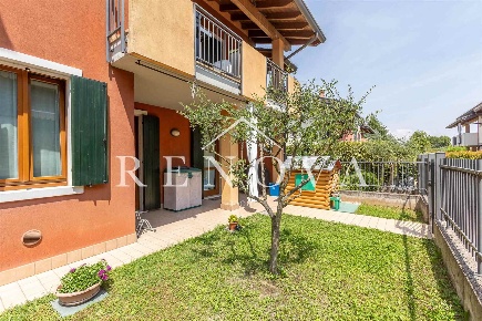 Foto Appartamento in via Vito Volterra 67, Castelnuovo del Garda Oliosi