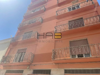 Foto Appartamento in Via Monte San Giuliano, Trapani Centro di 147 m²