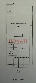 Foto Locale commerciale in Via Sapri 29, La Spezia Centro Storico di 51 m²