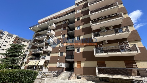 Foto Appartamento in Via San Lioce 73, Bari Poggiofranco di 100 m²