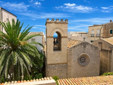 Foto Casa indipendente in Via San Martino, Siracusa Ortigia di 313 m²