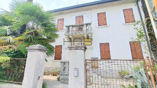 Foto Villa unifamiliare in Via Giacomo Andrea Giacomini, Padova di 300 m²