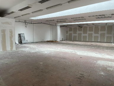 Foto Locale commerciale a Pisa Santa Maria di 55 m² con 1 locali in vendita