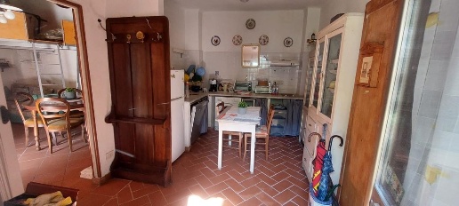 Foto Casa indipendente a Carrara Centro di 55 m² con 3 locali in vendita