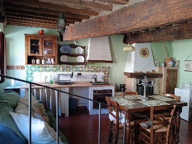 Foto Appartamento a Chianni Centro di 78 m² con 4 locali in vendita