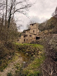 Foto Villa unifamiliare a San Gimignano di 296 m² con 15 locali in vendita