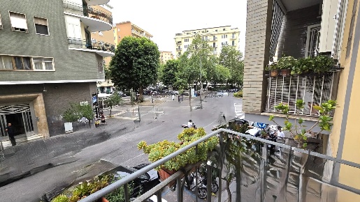 Foto Appartamento a Napoli Arenella con 2 locali in vendita