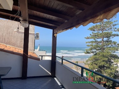 Foto Case semi ndipendenti in Lungomare Andrea Doria, Ragusa di 80 m²